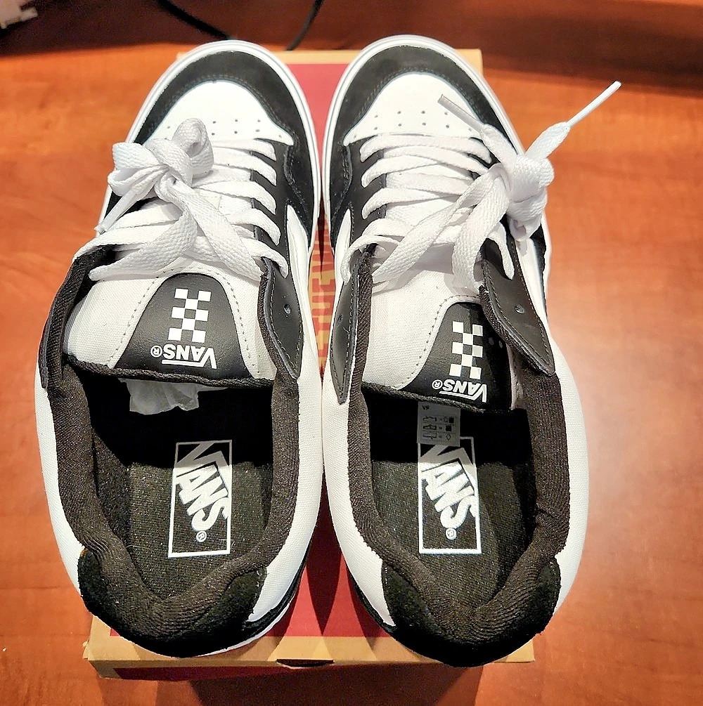 Mens Vans Caldrone Sneakers Black & White US 10.5 New